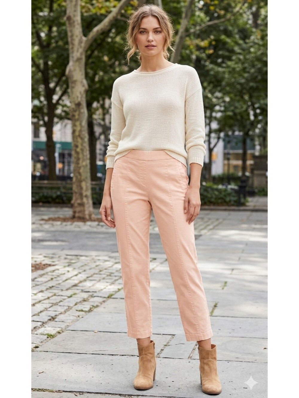 Elle Woman's Light Pink Pull On Cropped Pants